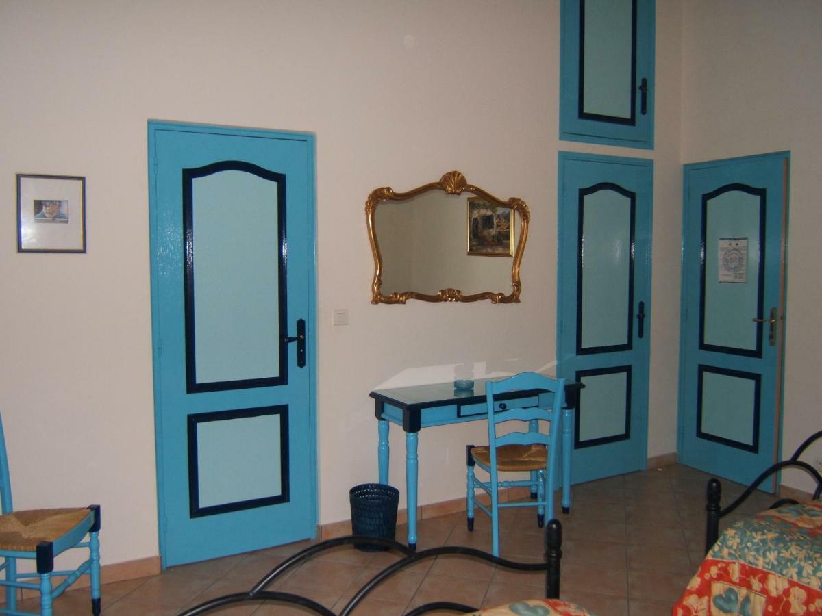 Chambres D'Hotes Lou Jassou Lapanouse-de-Cernon Kültér fotó
