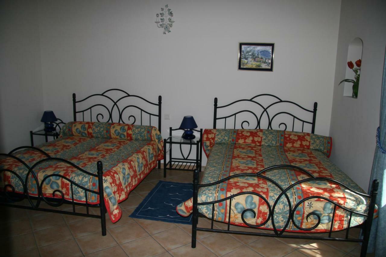 Chambres D'Hotes Lou Jassou Lapanouse-de-Cernon Kültér fotó